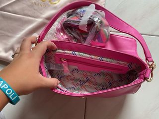 Borsa Liu Jo fucsia nuova con logo arcobaleno
