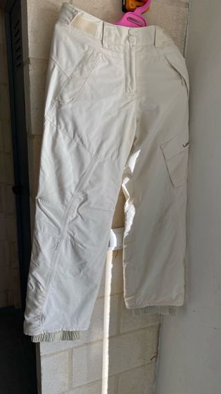 Tabla Snowboard + Chaqueta/Pantalón Decathlon