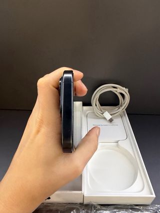 iPhone 15 Pro con pixel muerto