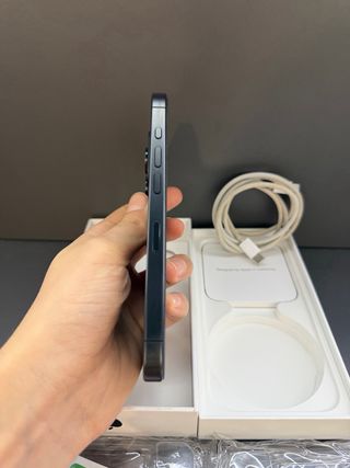 iPhone 15 Pro con pixel muerto