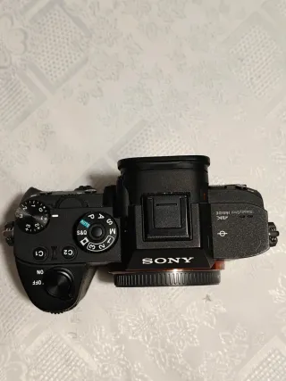 Cámara Sony Alpha A7R III