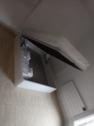 Armario,colchones y canapé,lavadora,nevera