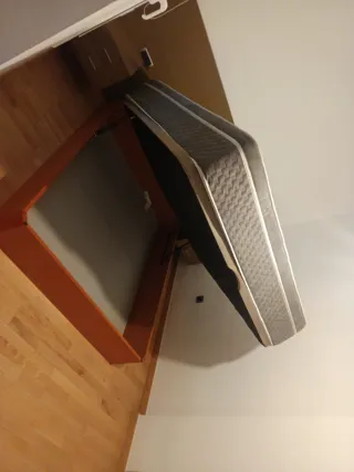 Armario,colchones y canapé,lavadora,nevera