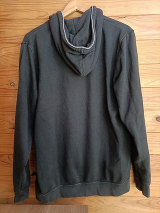 Sudadera Reebok Color Negro, Rojo y Blanco Talla L