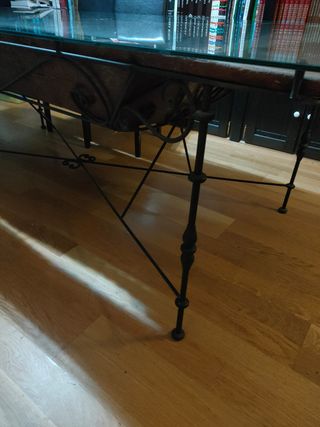 Mesa de comedor histórica y artesanal