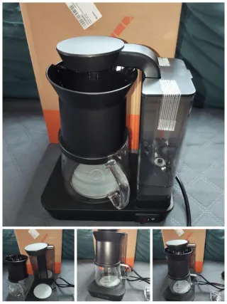 Cafetera de goteo negra