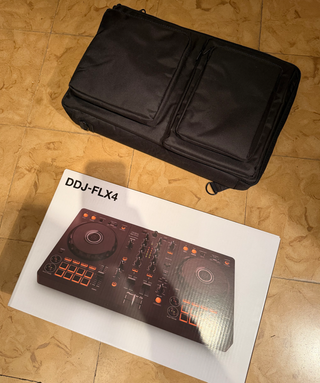 Controladora DJ Pioneer DDJ-FLX4 Negra..