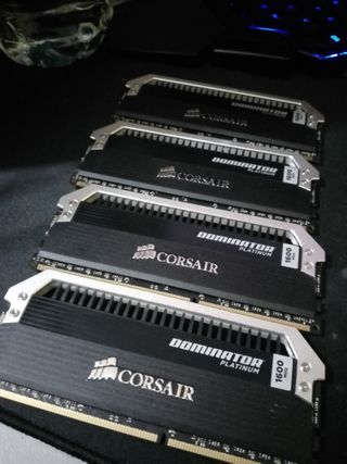 Corsair DDR3 32GB (4x8GB) Dominator Platinum