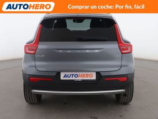 Volvo XC40 2.0 T4 Momentum 2WD