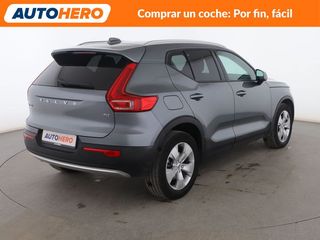 Volvo XC40 2.0 T4 Momentum 2WD
