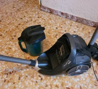 Aspirador Rowenta Silence Force Cyclonic