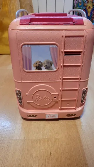 Caravana Rosa Barbie con Muñecas