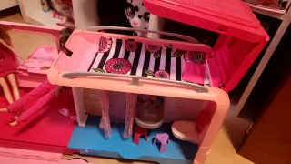 Caravana Rosa Barbie con Muñecas