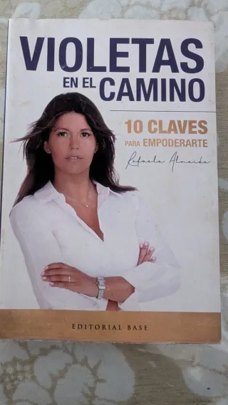 Violetas en el camino 10 claves para empoderarte