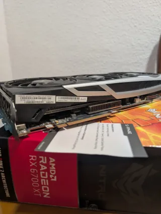 Sapphire RX 6700 XT 12GB Nitro+ AMD RGB Gama Alta