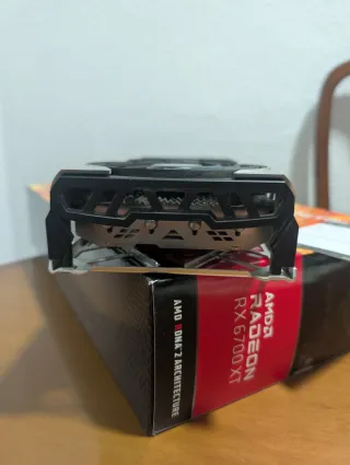 Sapphire RX 6700 XT 12GB Nitro+ AMD RGB Gama Alta