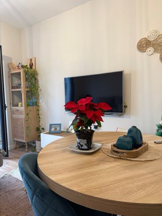 Mesa de comedor redonda madera y metal