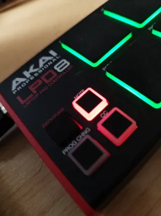 Akai LPD8 MKII Controlador Pad