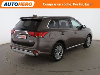 Mitsubishi Outlander PHEV Motion 4WD
