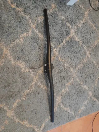 Manillar de bicicleta negro