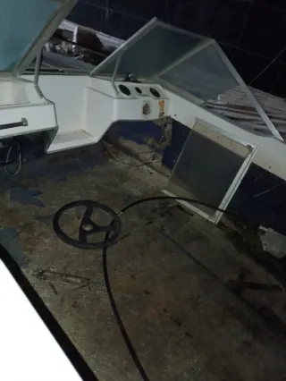 Barco Glastron La Raya