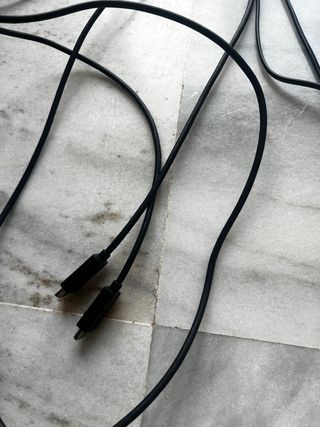 Xbox One con mando y juegos