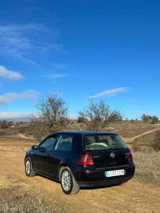 Volkswagen Golf 2004