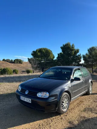 Volkswagen Golf 2004