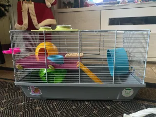 Jaula para hámster con accesorios