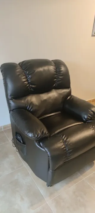 Sillón Masaje Levantapersonas cuero negro