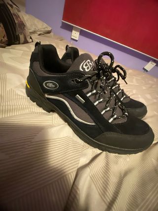 Zapatillas Montaña Goretex Negro/Gris