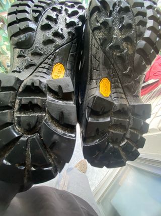 Zapatillas Montaña Goretex Negro/Gris