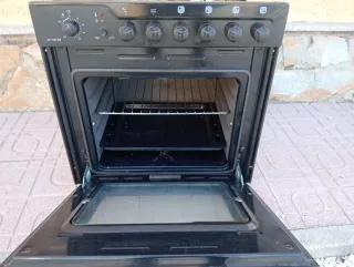 Placa de gas y horno eléctrico Teka