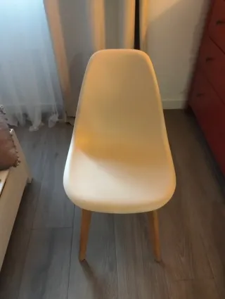 Silla Nórdica Beige Sklum Madera y Plástico