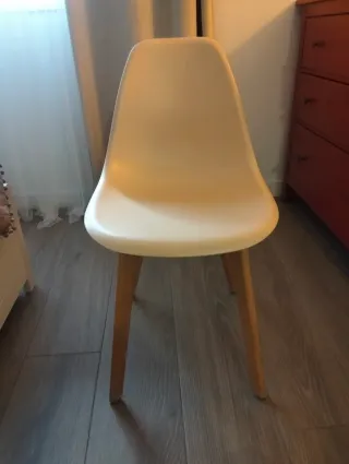 Silla Nórdica Beige Sklum Madera y Plástico