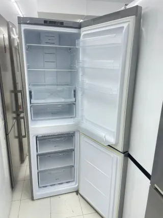 Nevera Indesit Combi