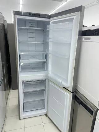 Nevera plateada Indesit Altura 1.90 con garantía