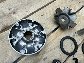 VARIADOR ORIGINAL APRILIA SR50 + MUELLE POLINI