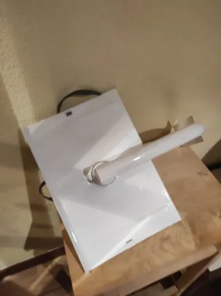 Soporte TV/Microondas Blanco 29x40cm