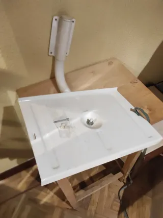 Soporte TV/Microondas Blanco 29x40cm