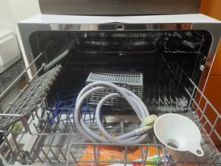 Lavastoviglie compatta per 6 persone nuova