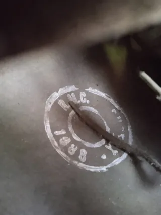 Casco militar antiguo original