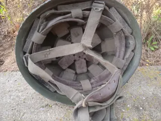 Casco militar antiguo original