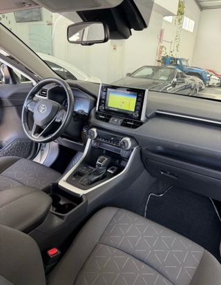 Toyota Rav4 Toyota Rav4 2.5l 220H Business 4WD