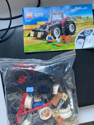 Lego City Tractor 60287
