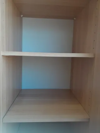 Estantería con puerta lkea