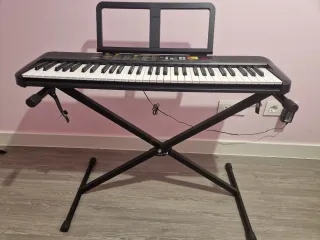 Teclado Yamaha PSR-F52