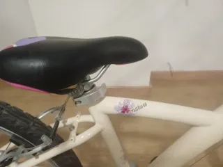 Bicicleta 24 pulgadas marca Btwin con marchas