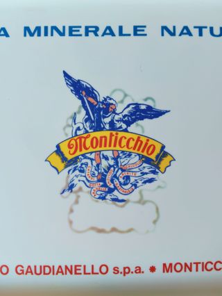 Vassoio vintage Monticchio acqua minerale naturale