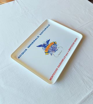 Vassoio vintage Monticchio acqua minerale naturale